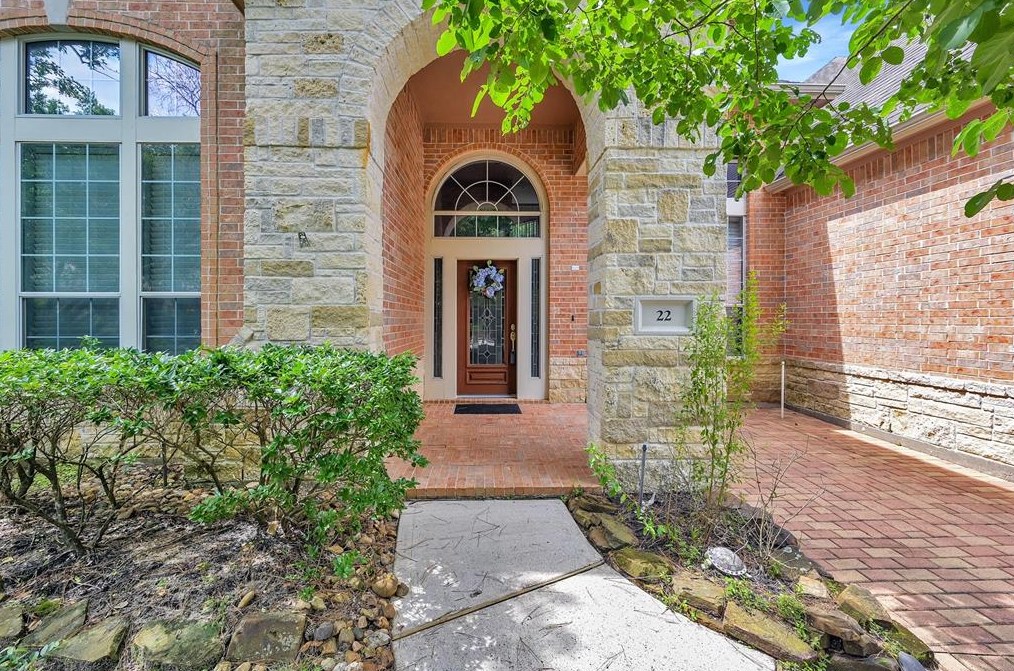 22 Renoir Trail Pl, Spring TX  77382-2048 exterior