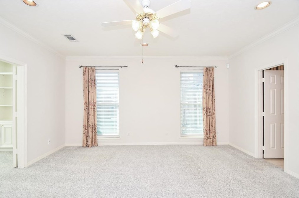 8522 Ivy Fls Ct, Houston TX  77040-1122 exterior