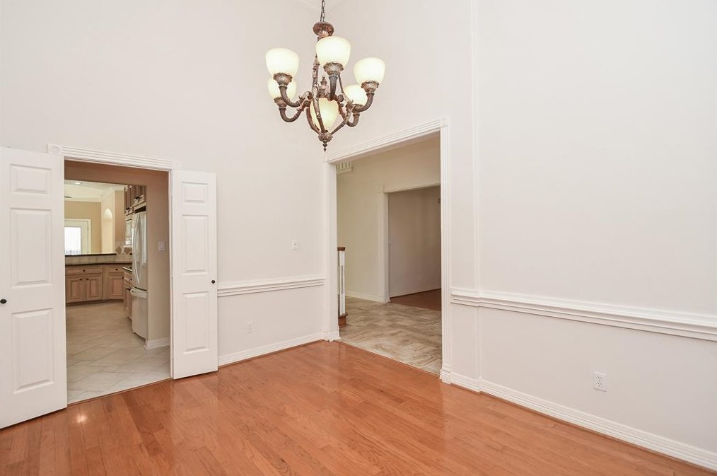 8522 Ivy Fls Ct, Houston TX  77040-1122 exterior