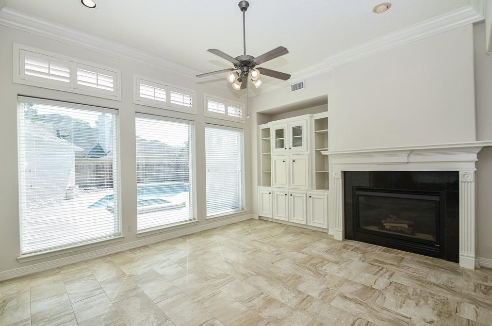 8522 Ivy Fls Ct, Houston TX  77040-1122 exterior