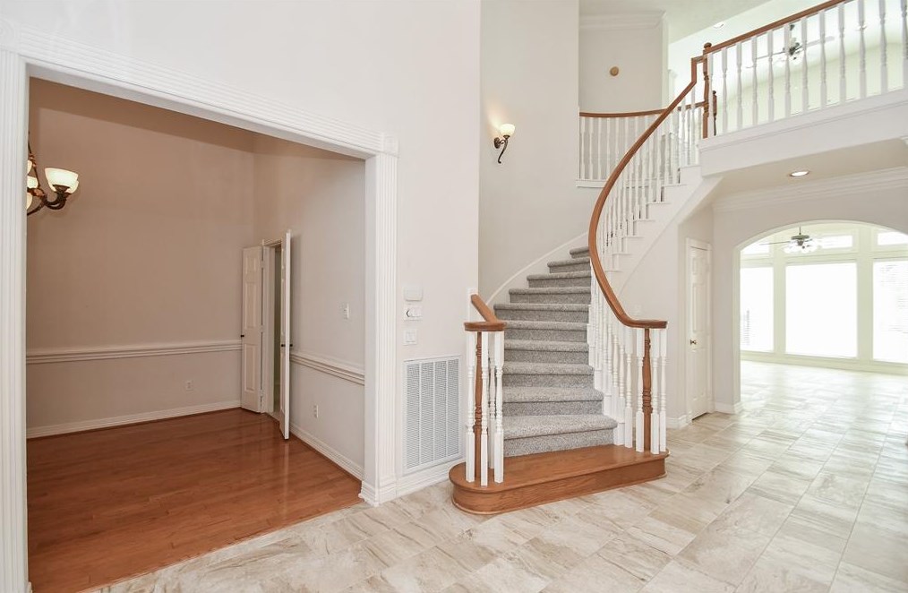 8522 Ivy Fls Ct, Houston TX  77040-1122 exterior