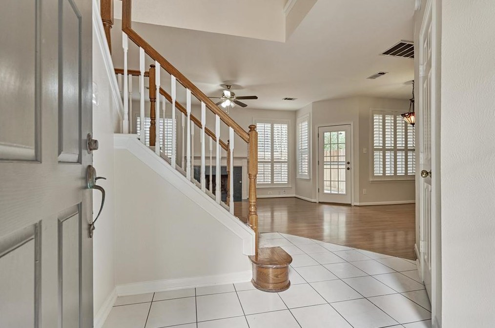 111 Spiral Vine Cir, Spring TX  77381-3704 exterior