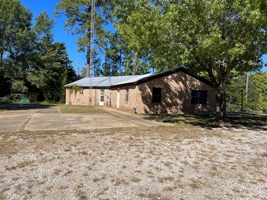 889 Interstate 45 S, Huntsville, TX 77340