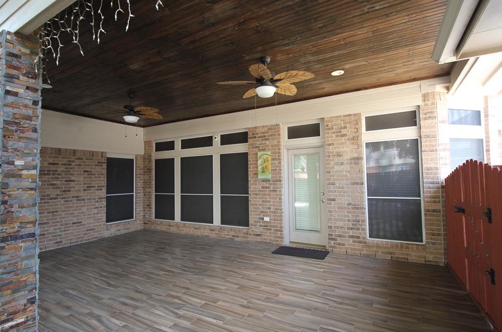 2506 Hampton Park Ln, Sugar Land TX  77479-1258 exterior