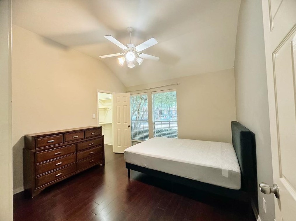 2506 Hampton Park Ln, Sugar Land TX  77479-1258 exterior