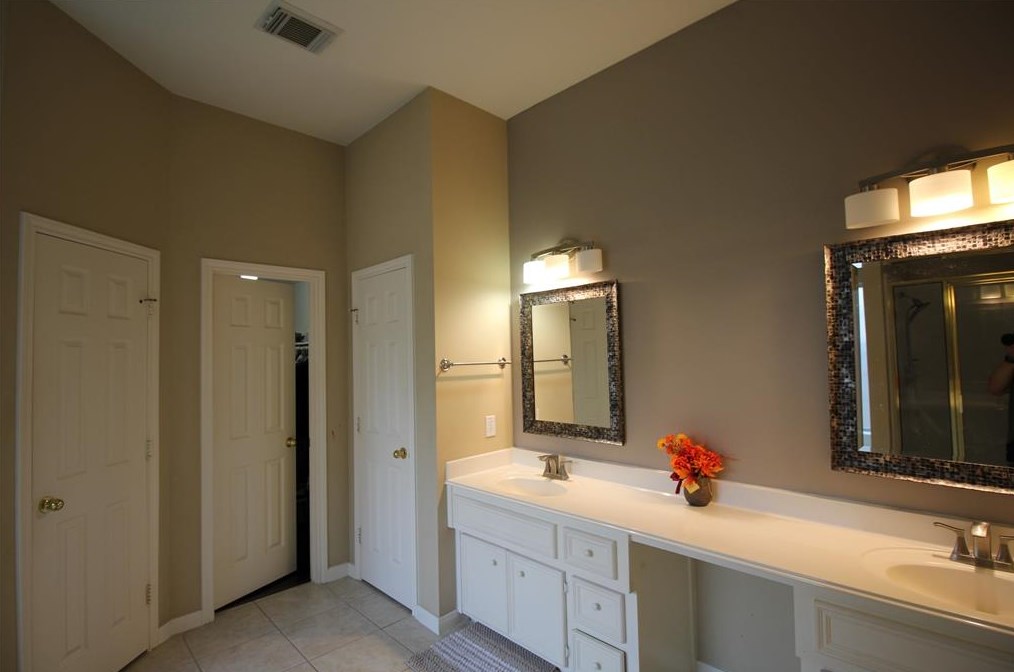 2506 Hampton Park Ln, Sugar Land TX  77479-1258 exterior