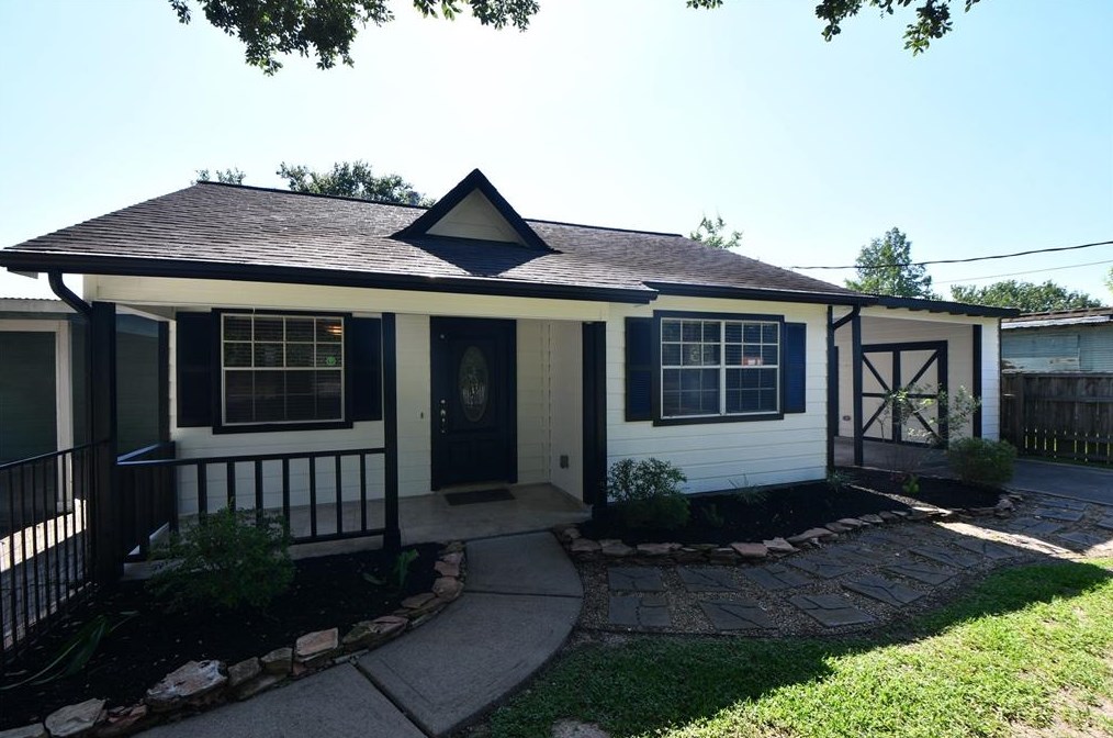 30502 Second St, Fulshear, TX 77441