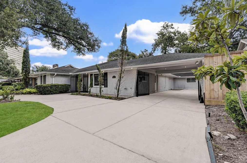 5663 San Felipe St, Houston TX  77056-2604 exterior