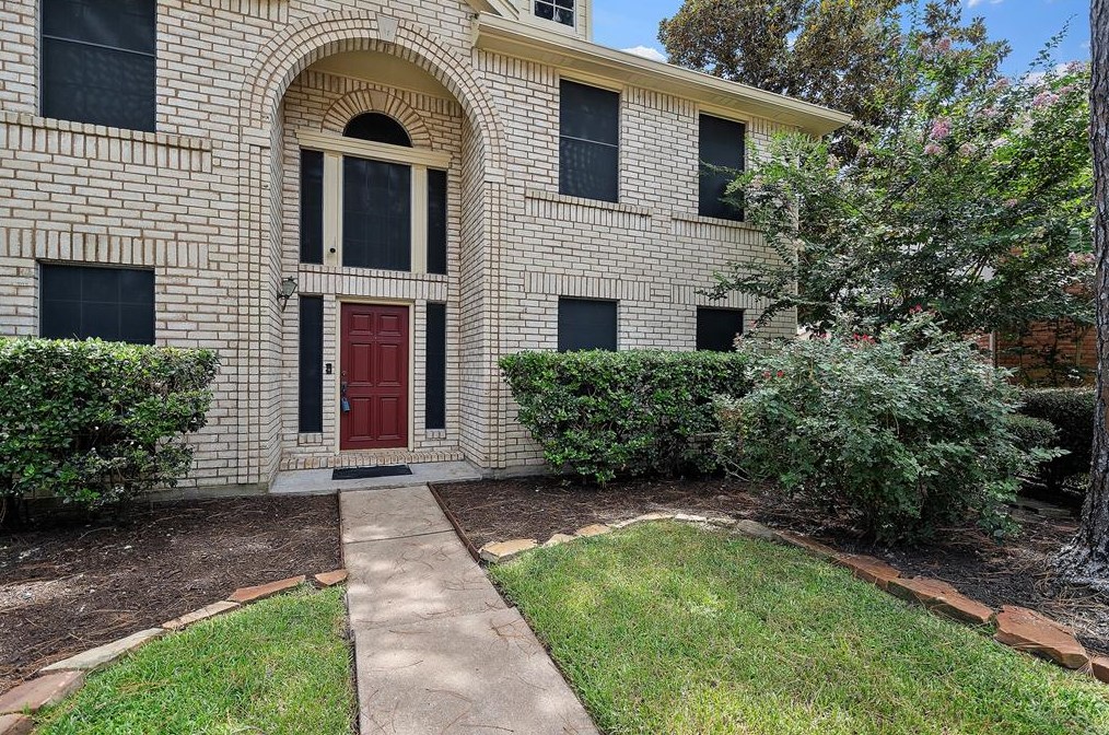 8507 Shadow Valley Ln, Spring, TX 77379-6300