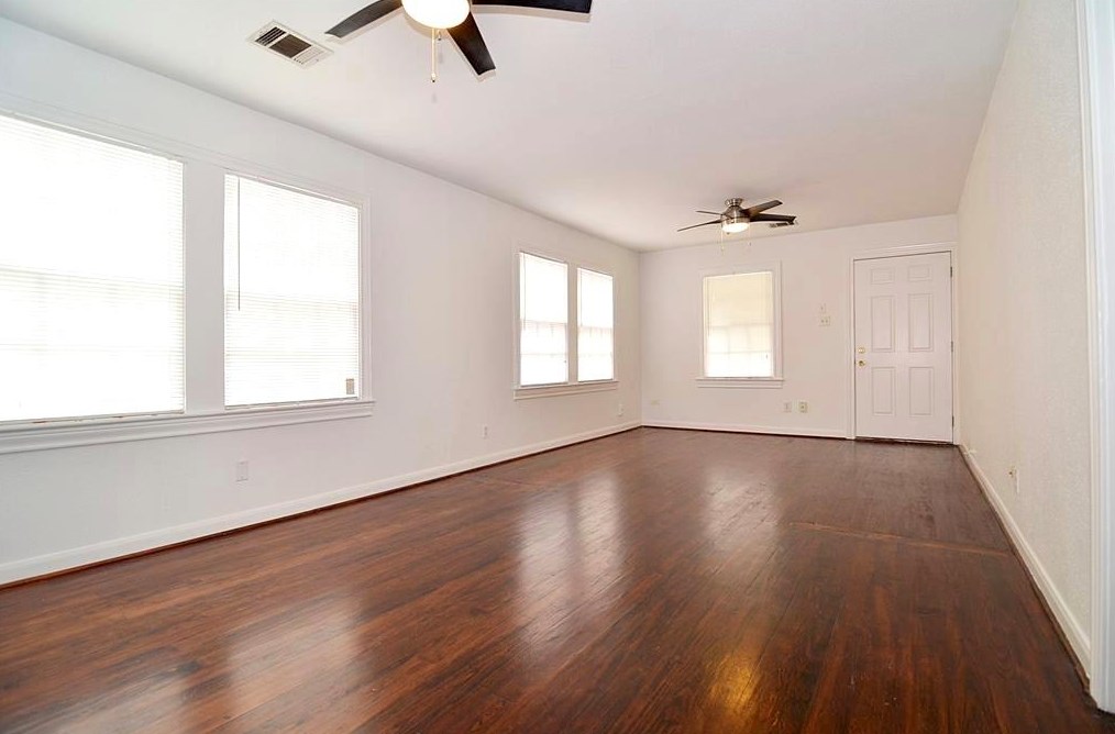 1006 Canadian St, Houston, TX 77009