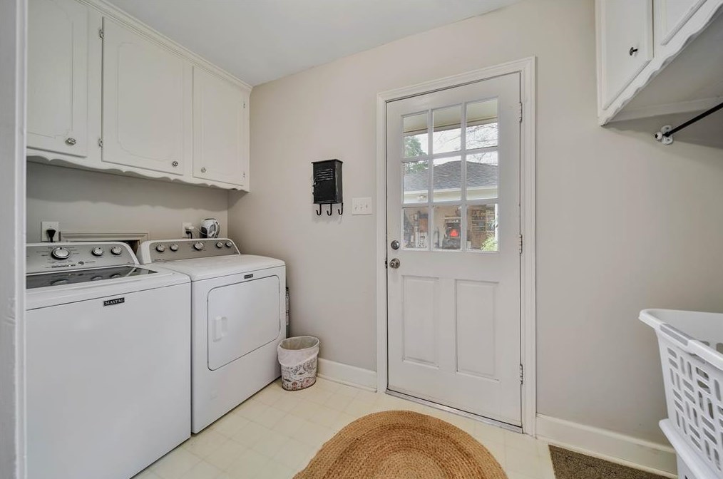 1010 Richelieu Ln, Houston TX 77018-1833 exterior