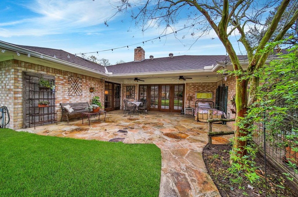 1010 Richelieu Ln, Houston TX 77018-1833 exterior