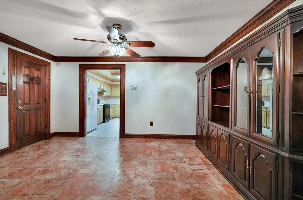 7018 Cole Creek Dr, Houston, TX 77092-1419