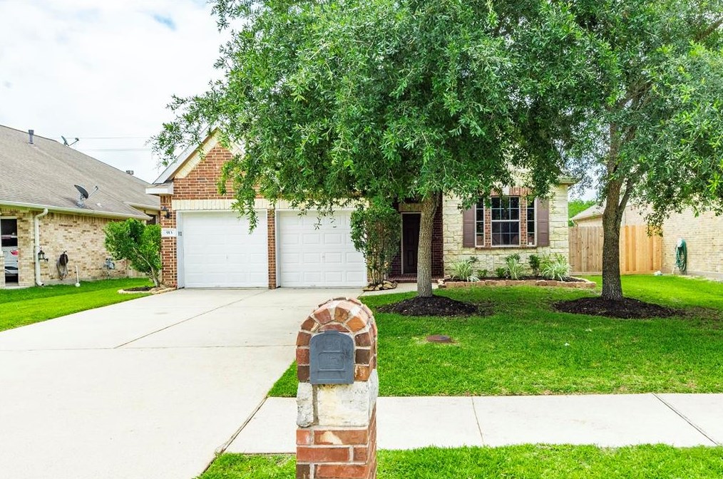 913 Boxelder Pointe, League City, TX 77573