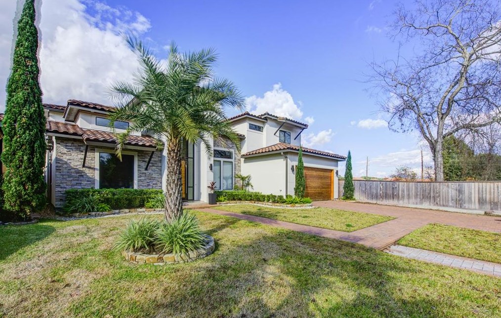 67 Lake Sterling Gate Dr, Spring TX  77379-7205 exterior