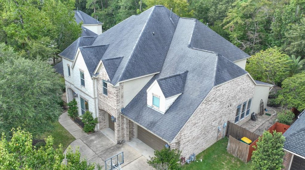 43 Nocturne Woods Pl, Spring, TX 77382-1452