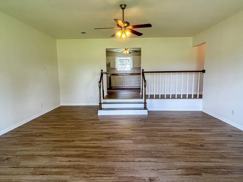 15989 Hwy 30, Richards, TX 77873