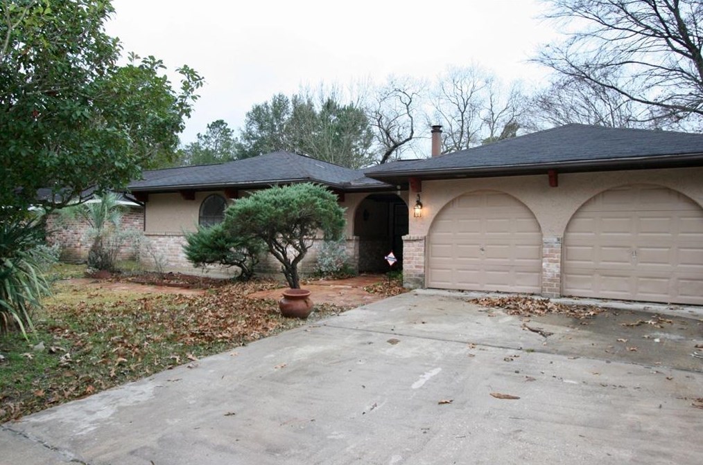 25111 Holyoke Ln, Spring, TX 77373