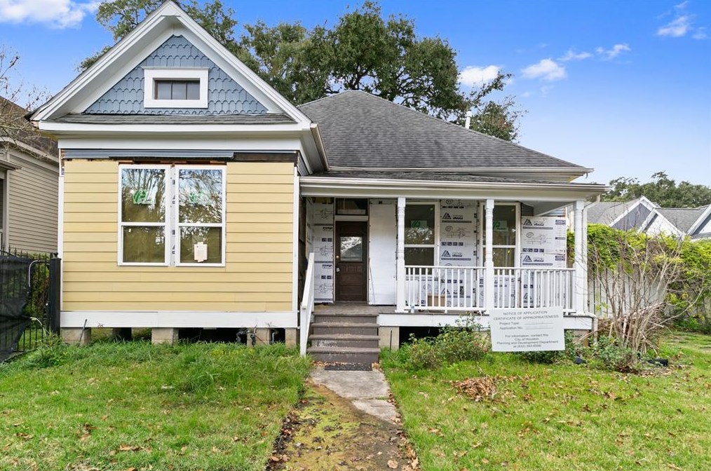 1405 Allston St, Houston, TX 77008-4207