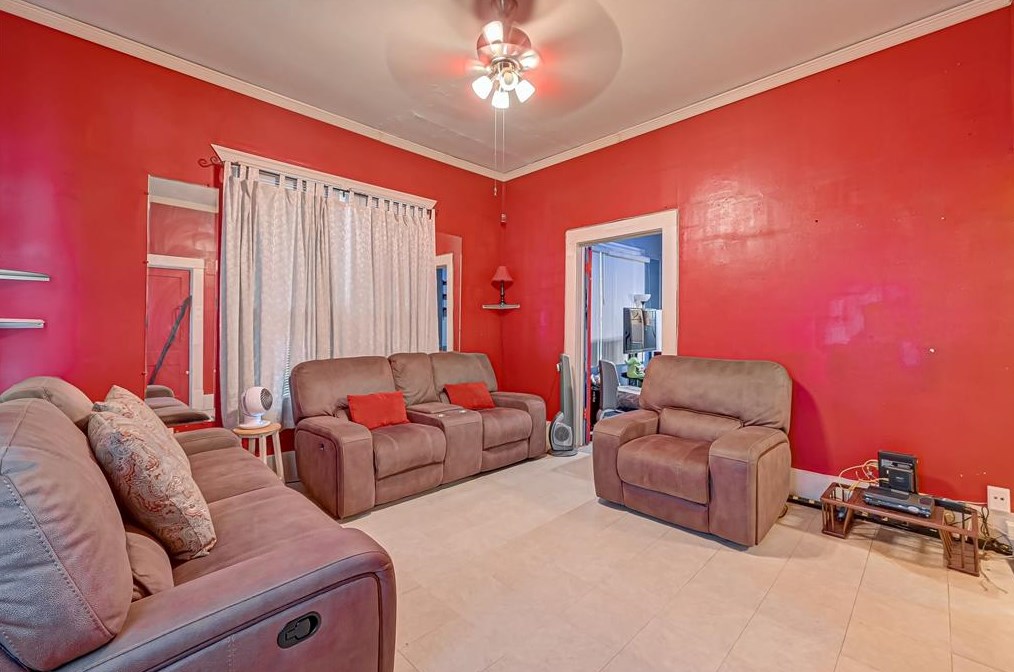 305 Archer St, Houston TX  77009-4607 exterior