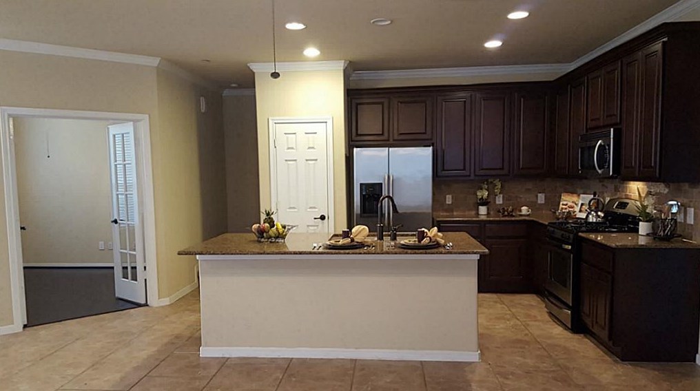 18 Umbria Ln, Spring, TX 77382