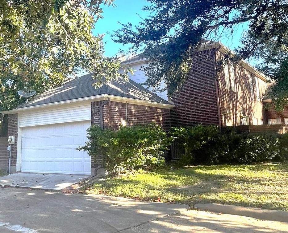 14311 Cashel Wood Dr, Houston, TX 77069