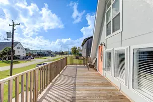 239 Redfish Dr, Freeport, TX 77541 - Photo 4