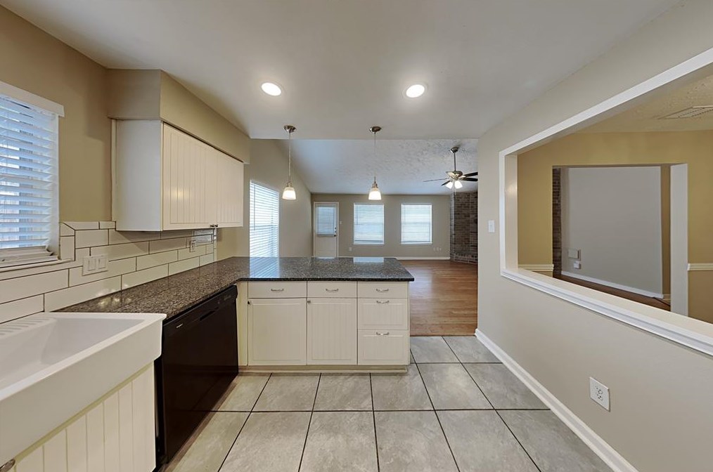 16302 Cypress Point Dr, Cypress TX  77429-1612 exterior