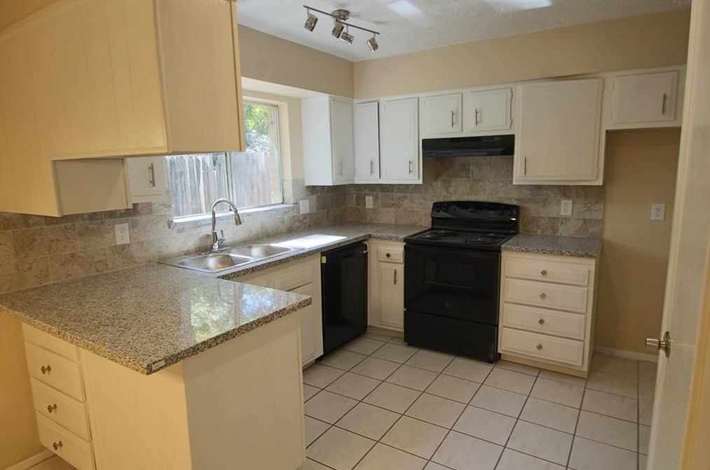 4218 Burkegate Dr, Spring TX  77373-6701 exterior