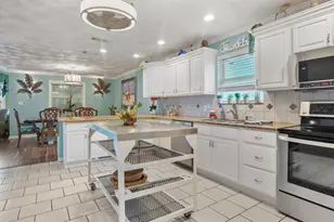 3297 Prides Way, Crystal Beach, TX 77650 - Photo 14