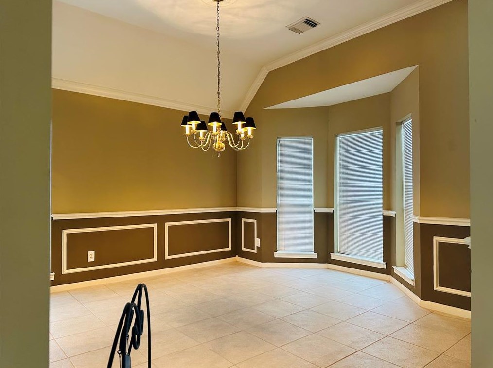 9827 Bestin Ln, Houston, TX 77065