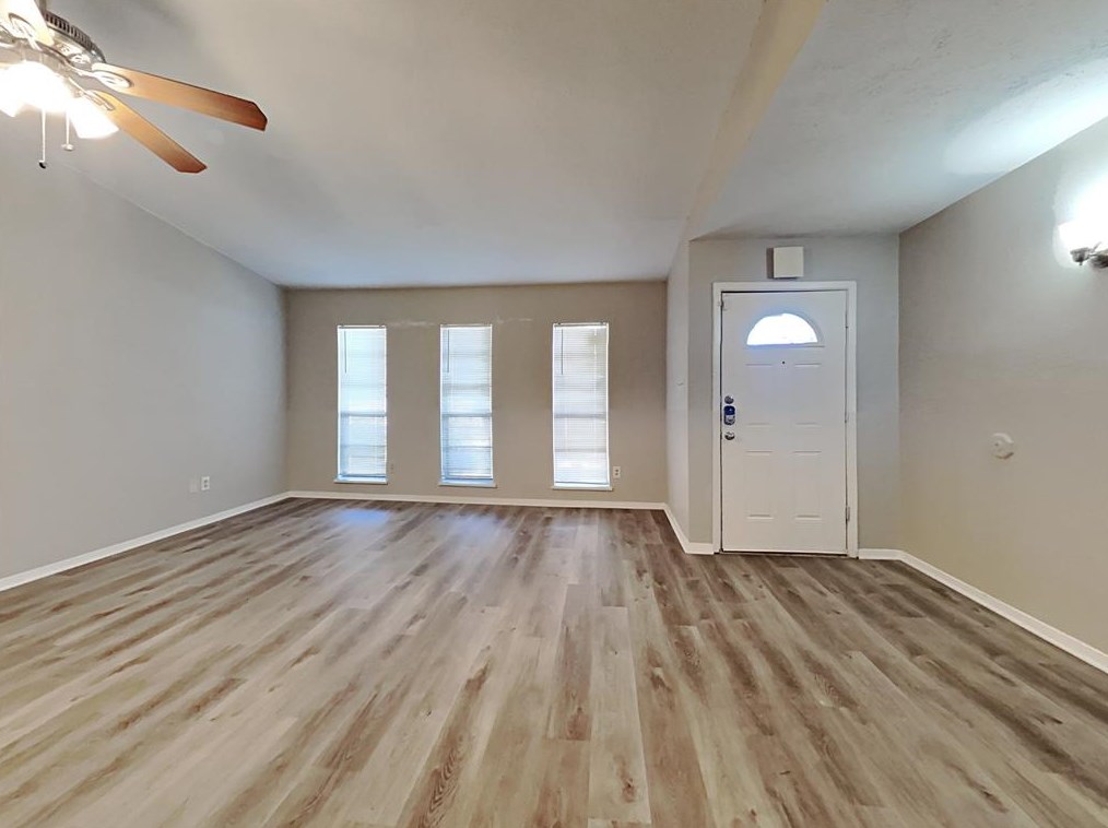 430 Tara Plantation Dr, Richmond, TX 77469
