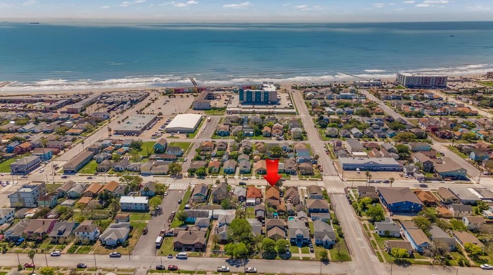 4020 Avenue, Galveston, TX 77550-6644