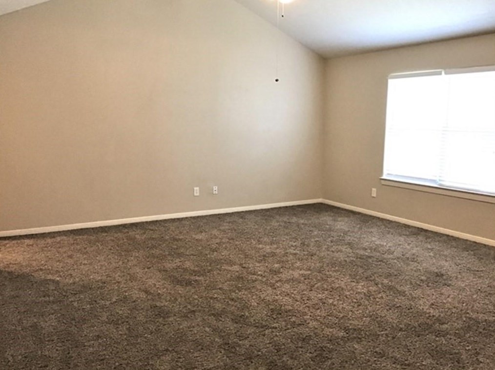 16301 Sun View Ln, Conroe, TX 77302