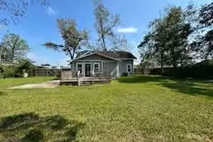 406 Cook St, Dayton, TX 77535 - Photo 1