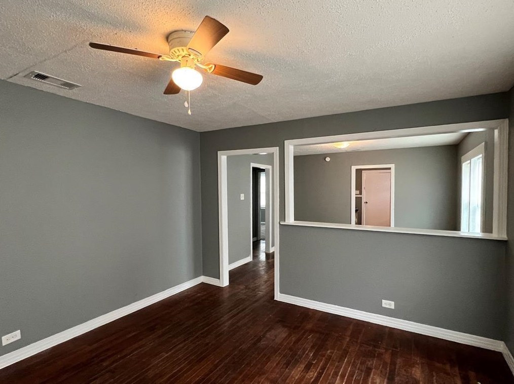 6202 Linton Ln, Texas City, TX 77591