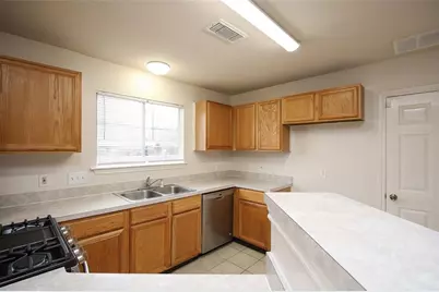 2129 Whittier Drive, Houston, TX 77032 - Photo 4