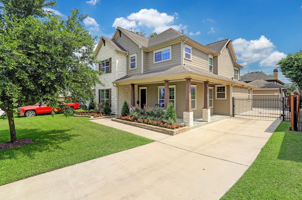 1331 Chippendale Rd, Houston, TX 77018