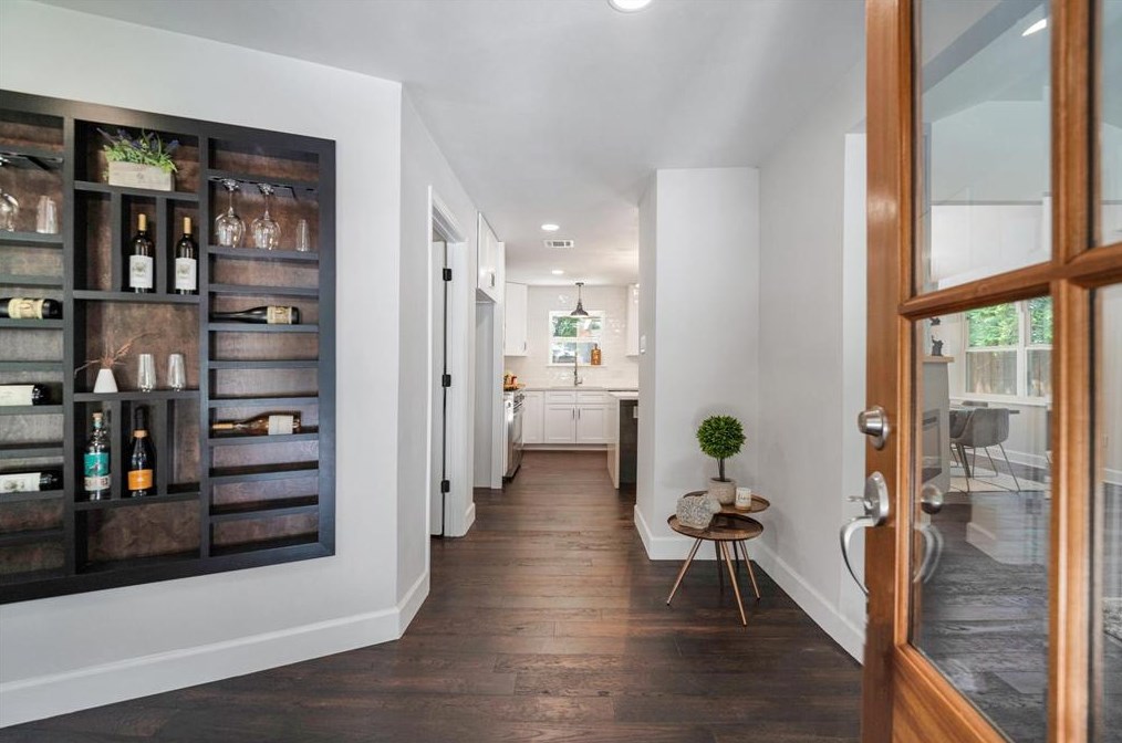 2215 Nina Lee Ln, Houston, TX 77018-3035