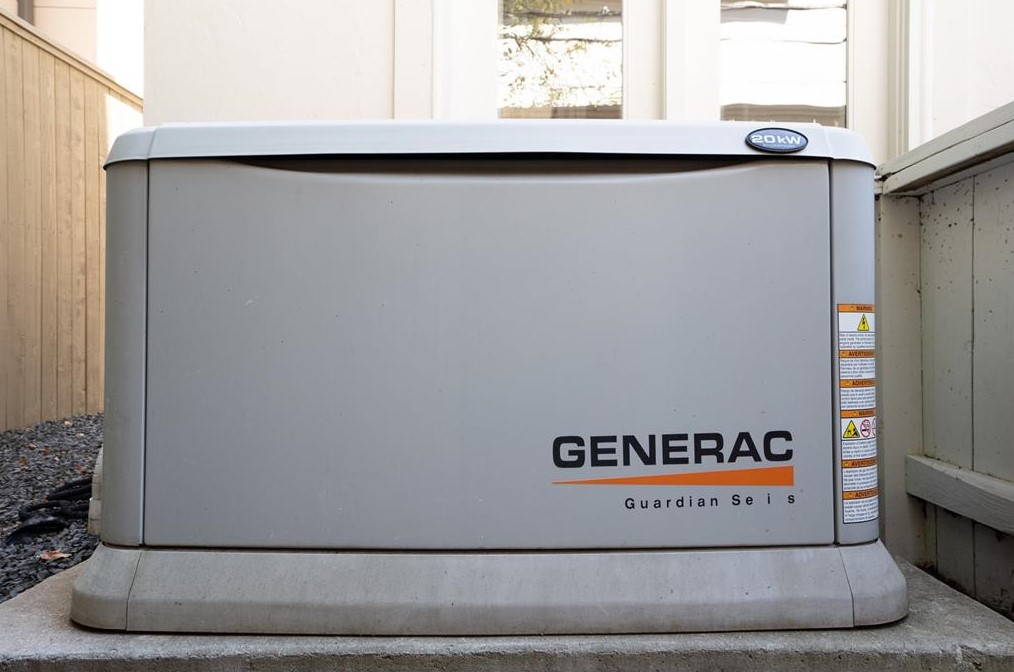 5016 Tangle Ln, Houston TX  77056-2114 exterior