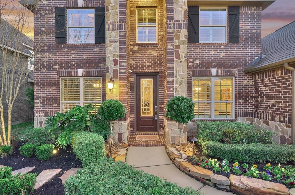 6407 Pinewood Heights Dr, Spring, TX 77389-5181
