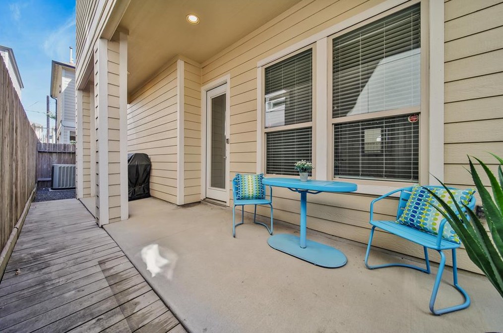 819 21st St, Houston, TX 77008-3513