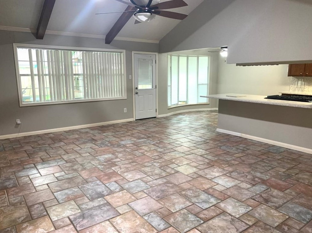 16331 Autumn Wind Dr, Houston, TX 77090