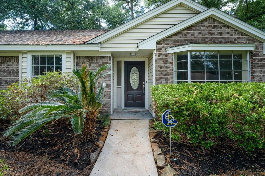 1006 Kingsbridge Rd, Houston, TX 77073-1229