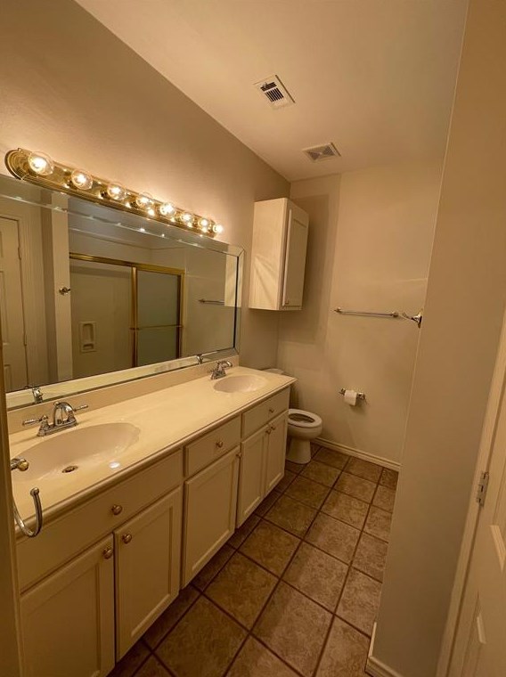 622 Wilcrest Dr, Houston TX  77042-2739 exterior