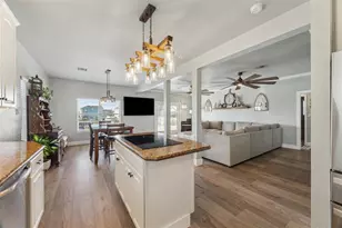 1022 Long Reach Dr, Tiki Island, TX 77554 - Photo 26