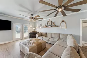 1022 Long Reach Dr, Tiki Island, TX 77554 - Photo 30