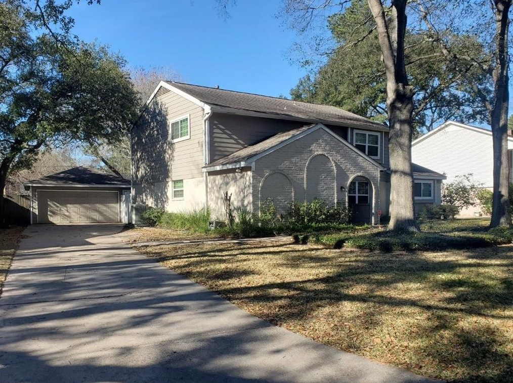 402 Enchanted River Dr, Spring, TX 77388-5980