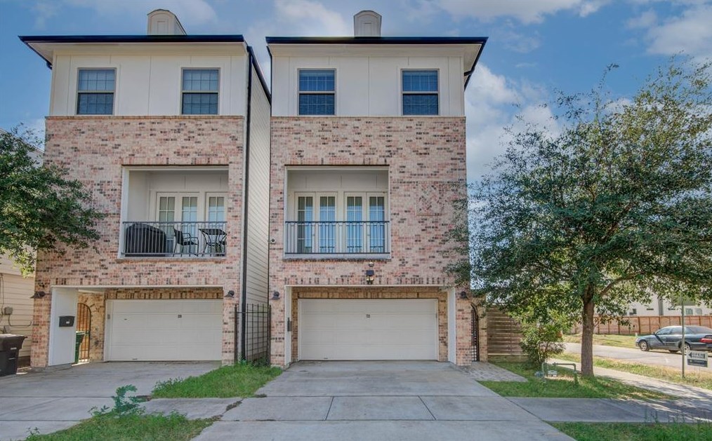 1721 Thompson St, Houston, TX 77007-3581