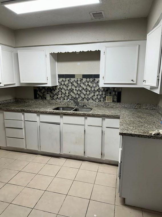 4703 Winfree Dr, Houston, TX 77021-2823